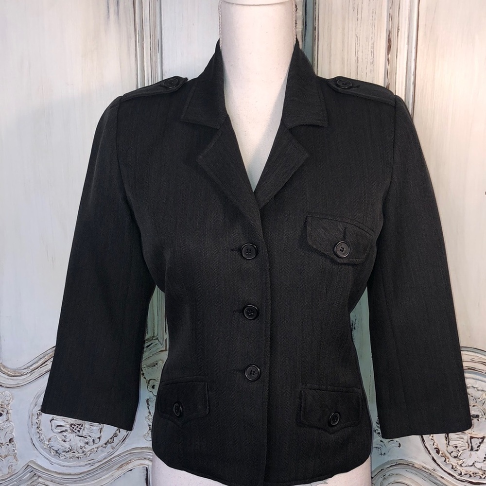 View Gray Black Mid Sleeve Cropped Business Blazer Size 4